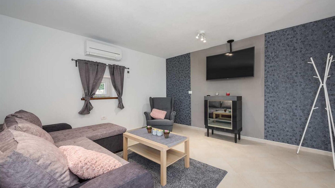 Photo of Bedroom in Cepic