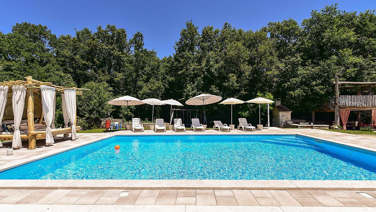Photo of Outdoor in Modrusani