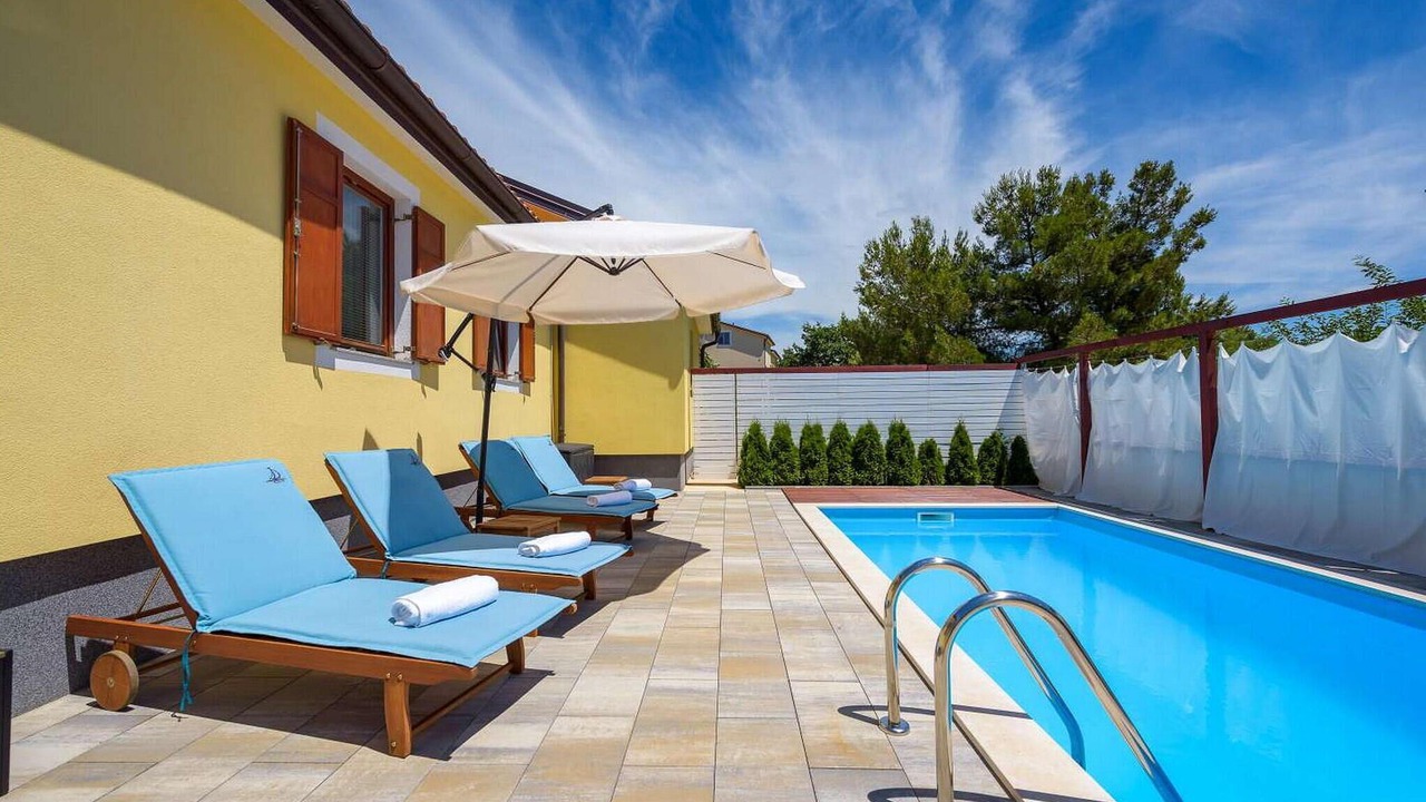 Photo of Outdoor in Murine