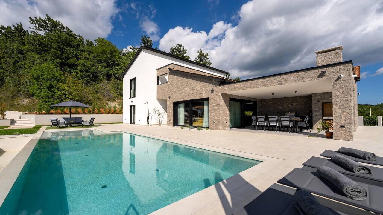 Photo of Outdoor in Gracisce