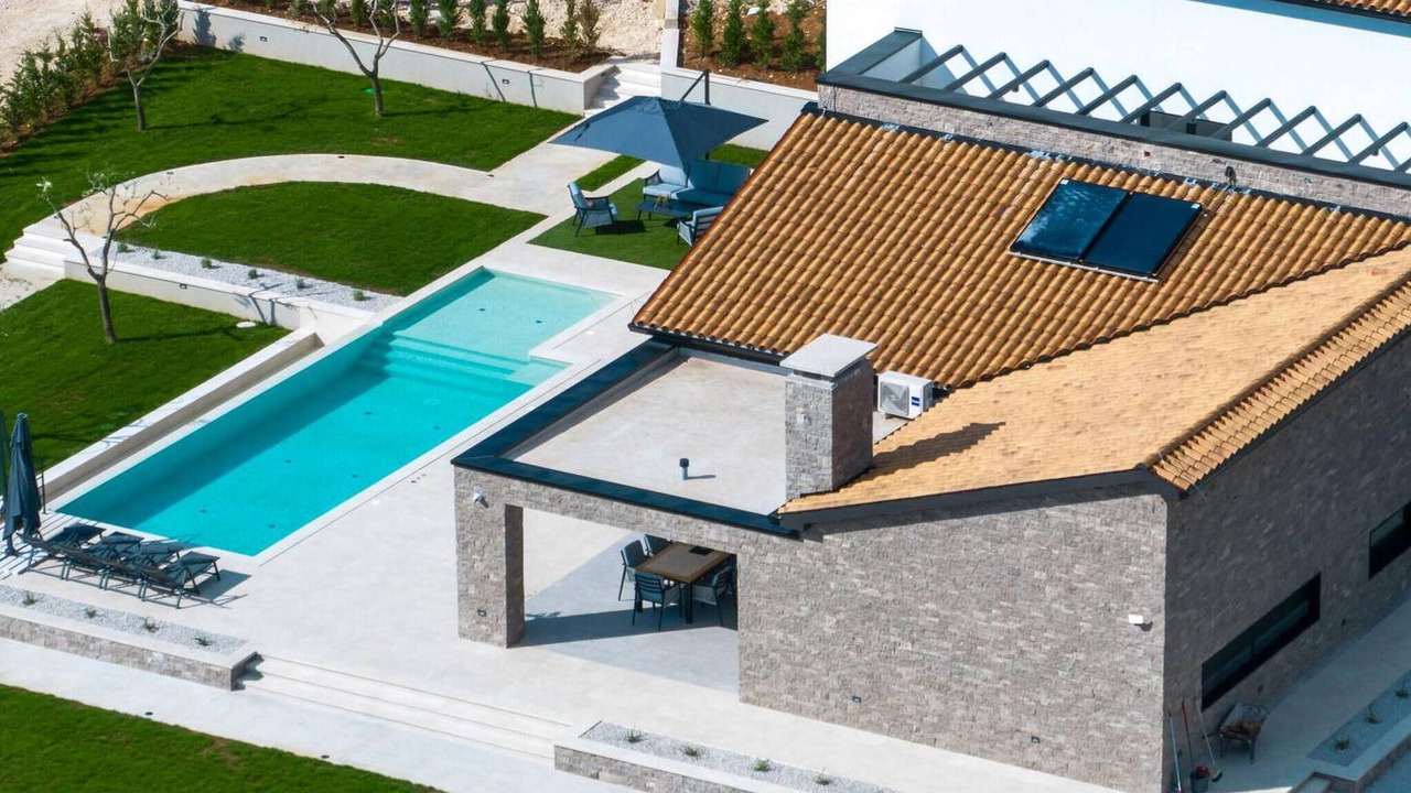 Photo of Outdoor in Gracisce