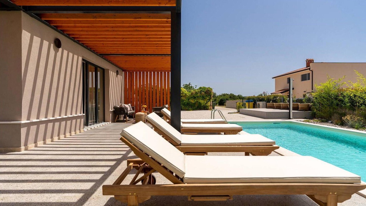 Photo of Outdoor in Cervar