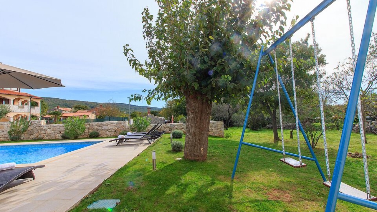 Photo of Outdoor in Brgod