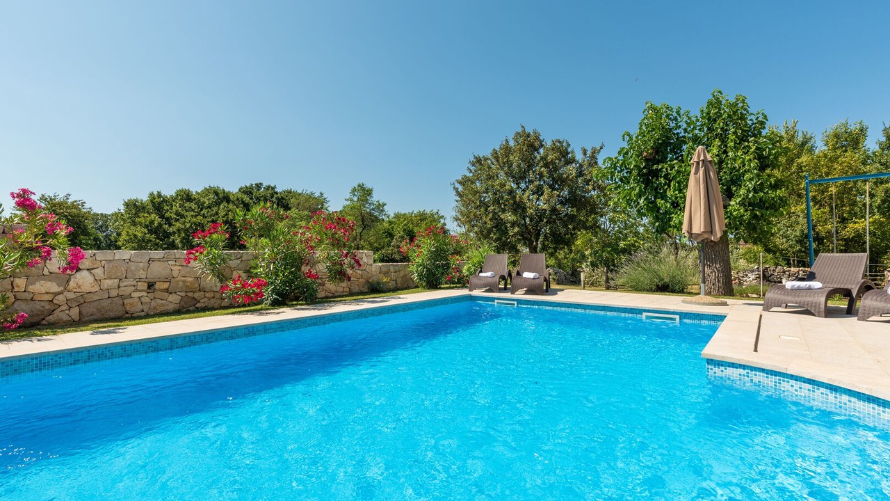 Photo of Outdoor in Brgod