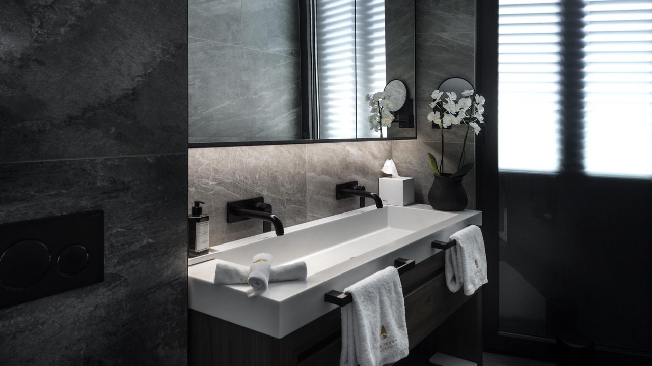 Photo of Bathroom in Cove Murtar