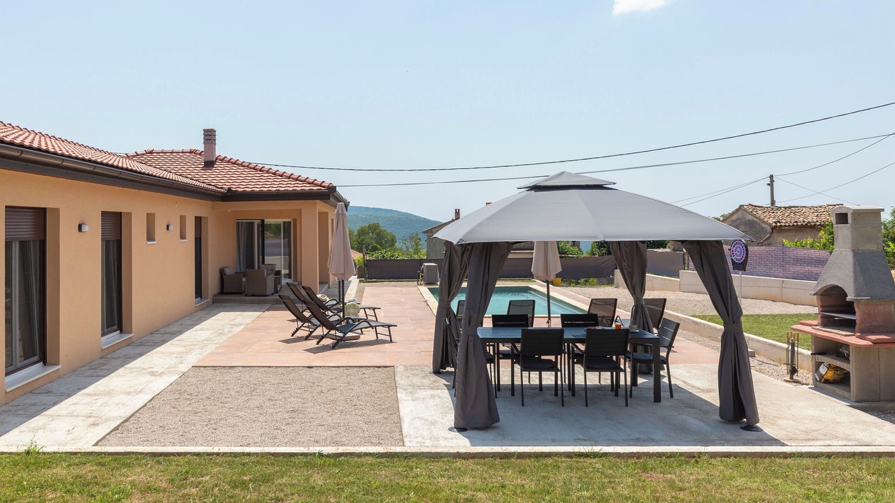 Photo of Outdoor in Topid