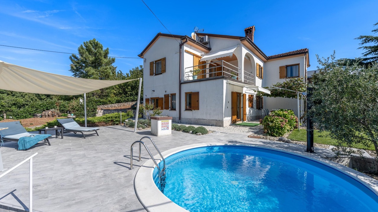 Photo of Outdoor in Sarsoni