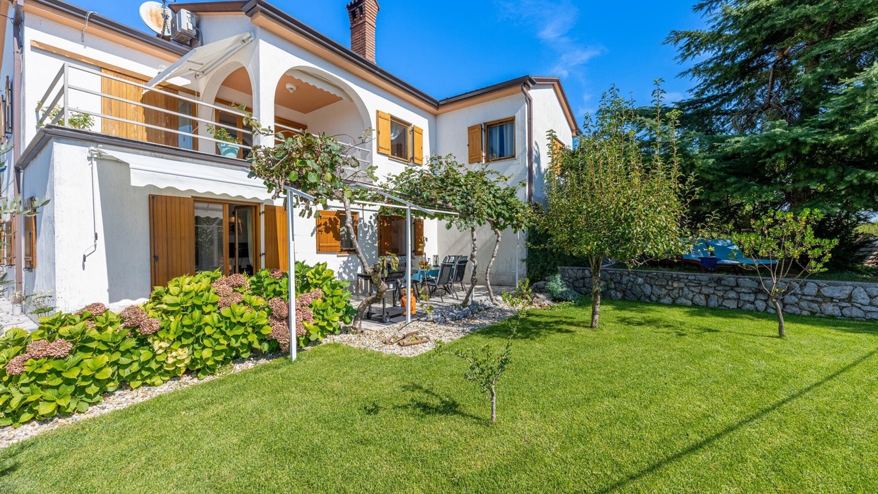 Photo of Outdoor in Sarsoni