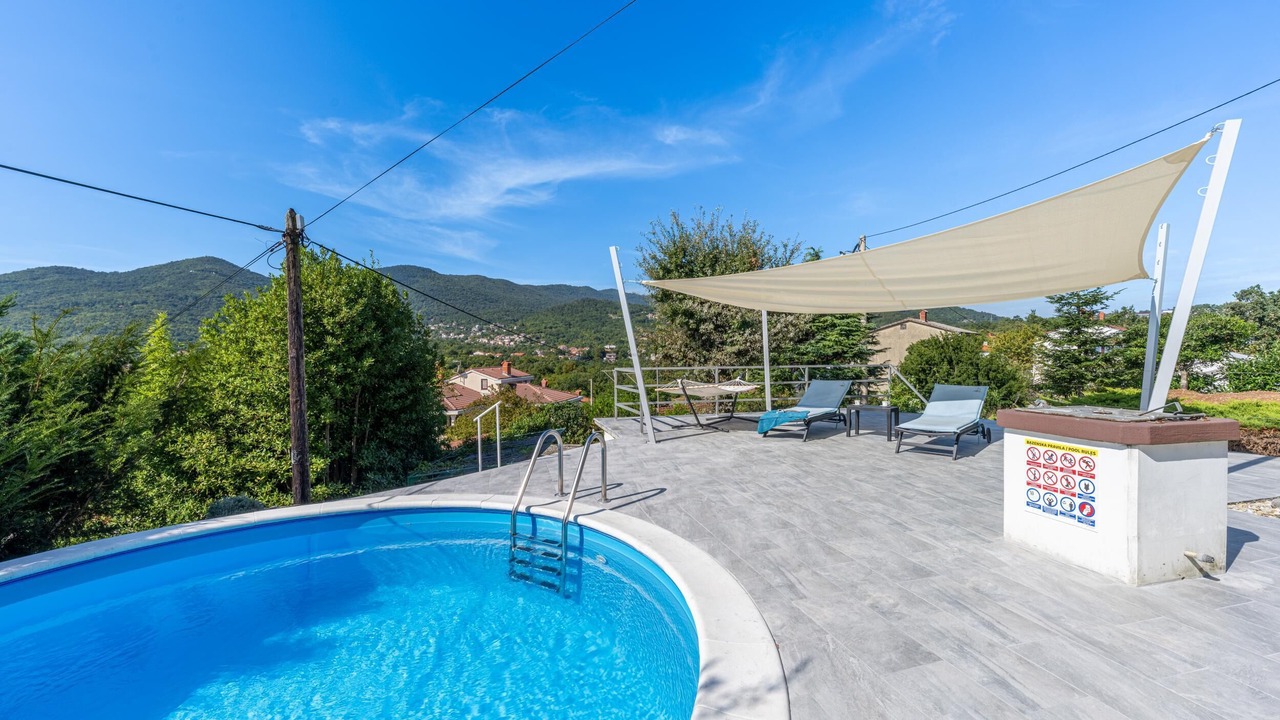 Photo of Outdoor in Sarsoni