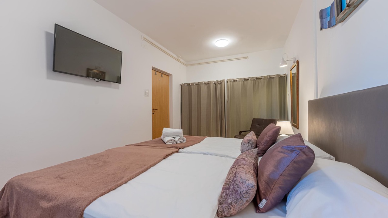 Photo of Bedroom in Sarsoni