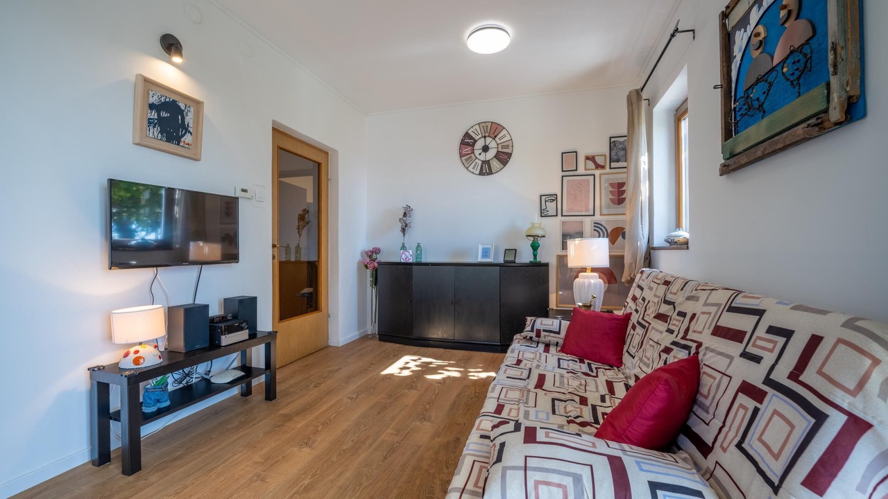 Photo of Livingroom in Sarsoni