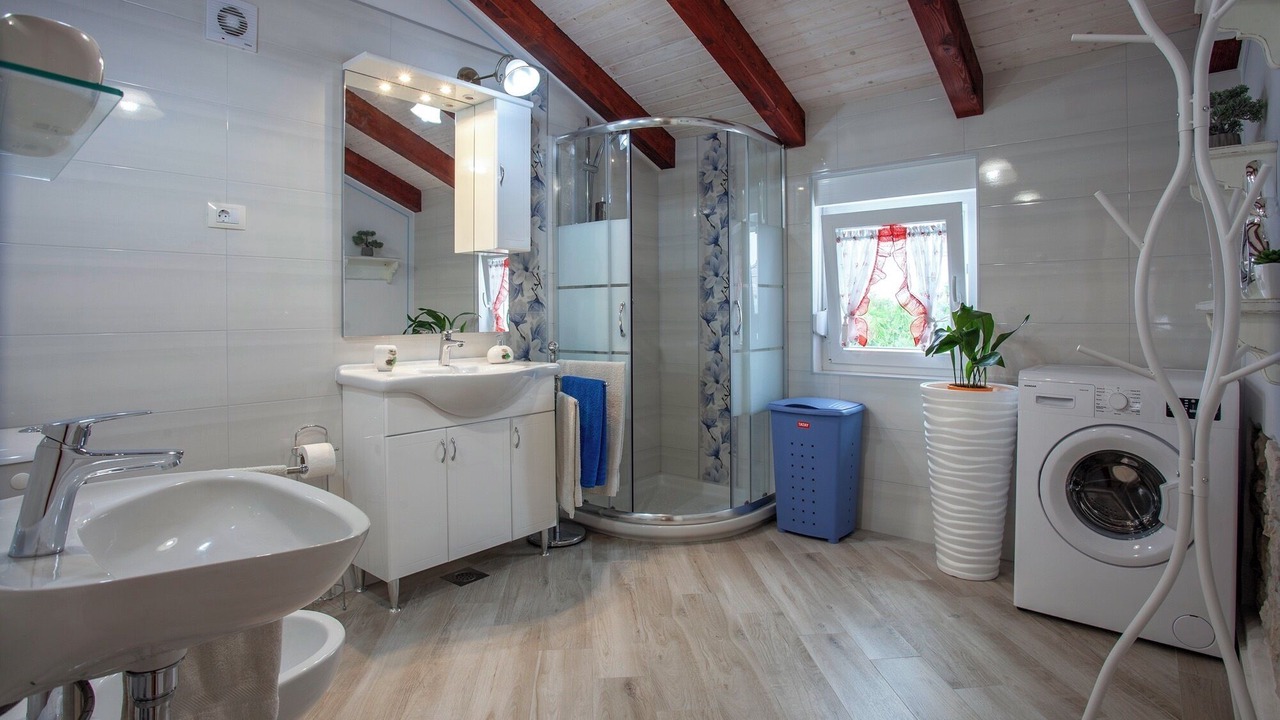Photo of Bathroom in Rovinjsko Selo