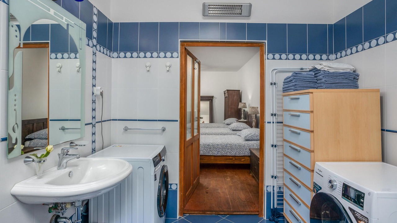 Photo of Bathroom in Cabar