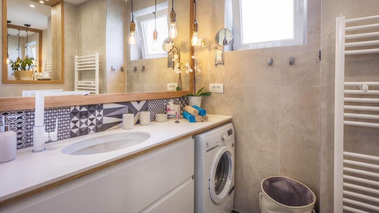 Photo of Bathroom in Cove Murtar