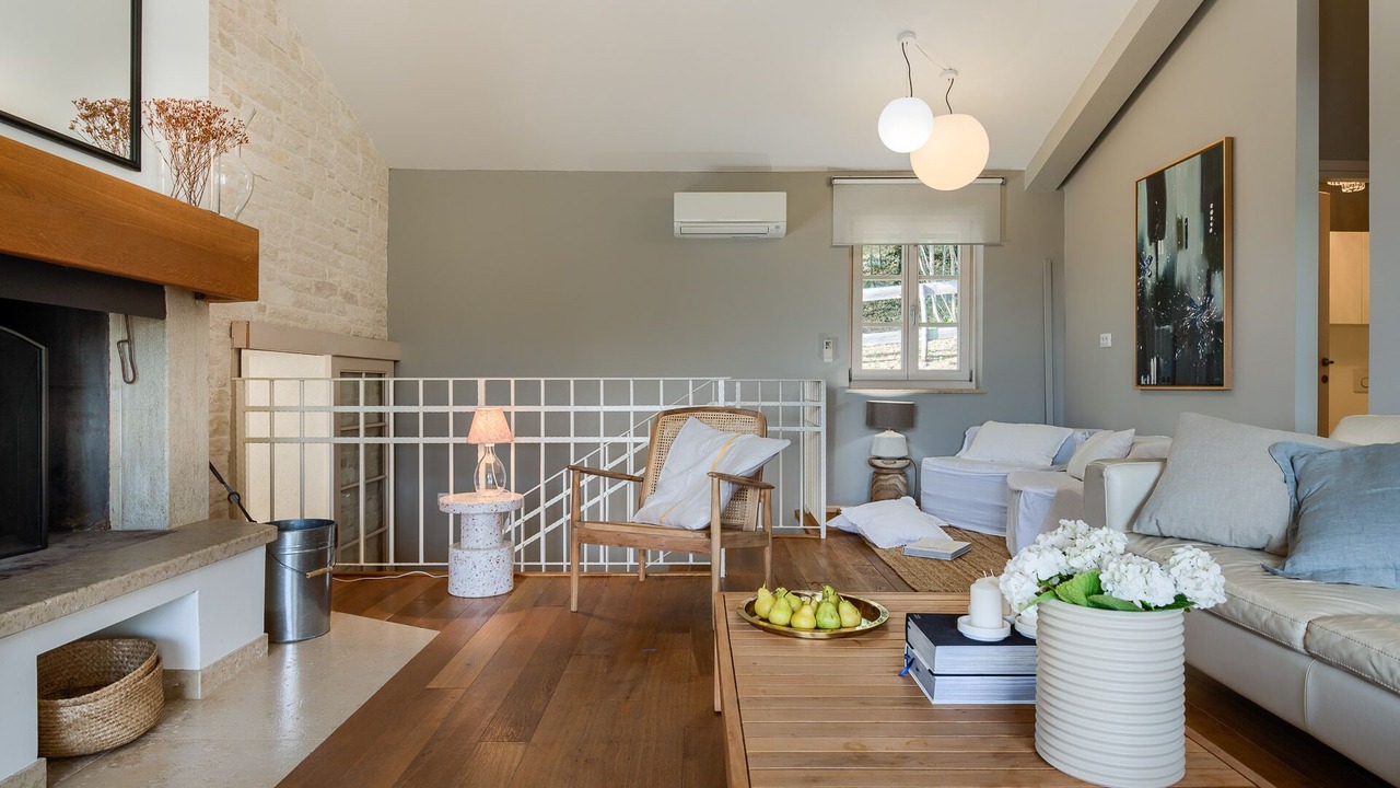 Photo of Livingroom in Pican