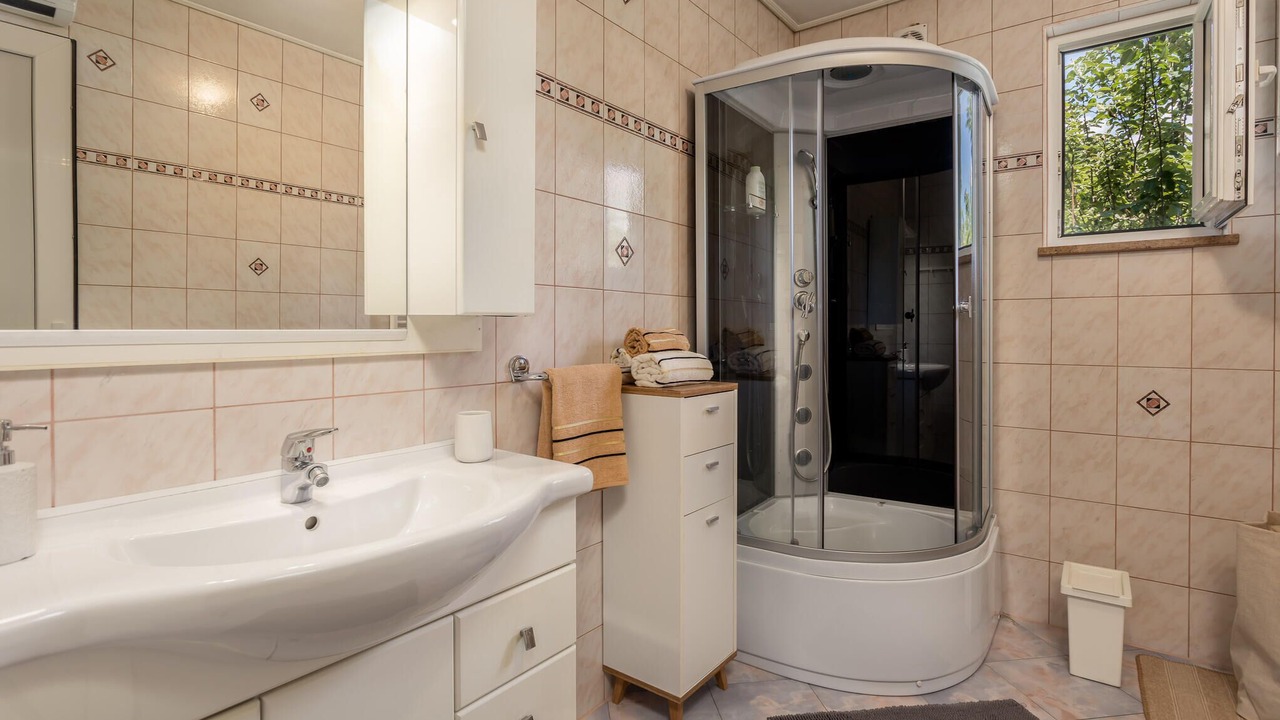 Photo of Bathroom in Mihotici