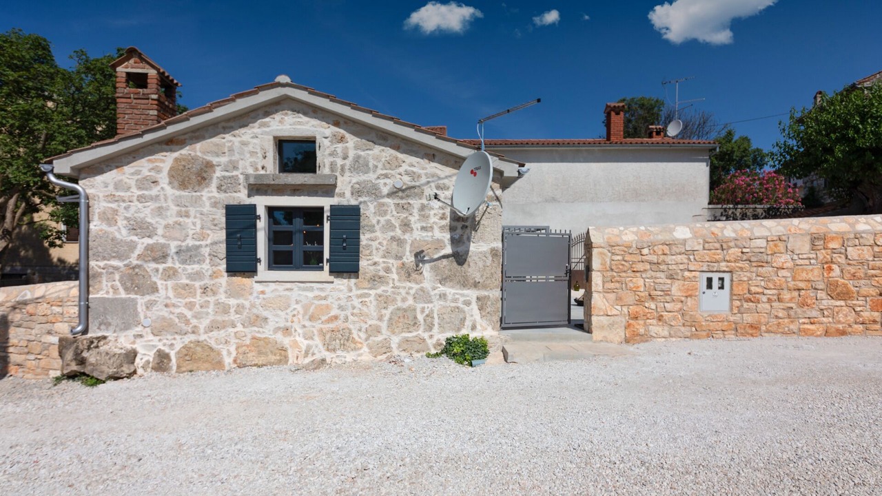 Photo of Outdoor in Vrznaveri