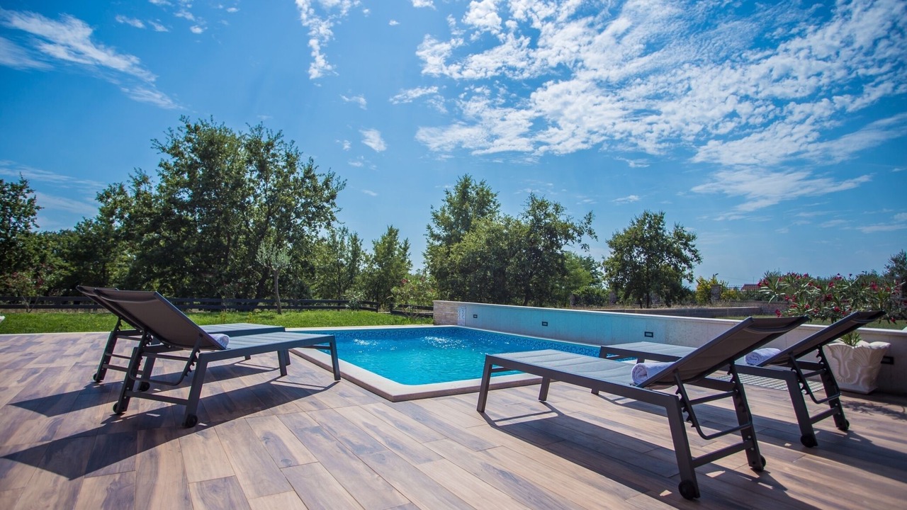 Photo of Outdoor in Zbandaj