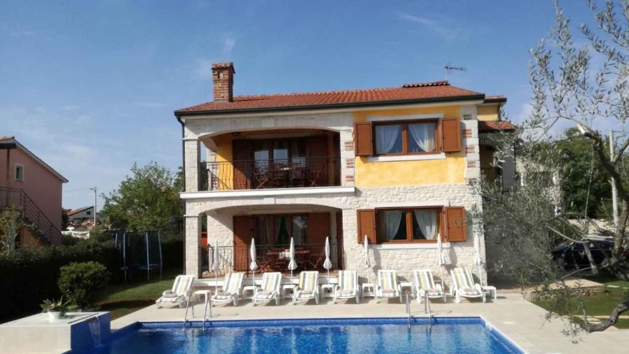 Photo of Outdoor in Buici