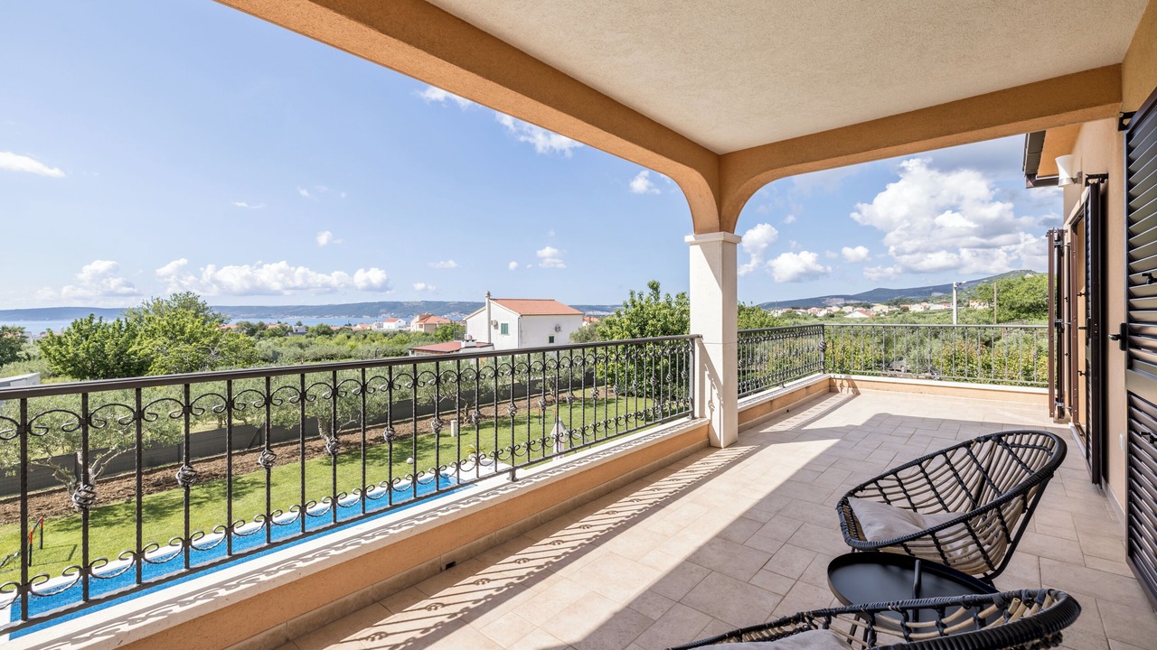 Photo of Patio Balcony in Rudine