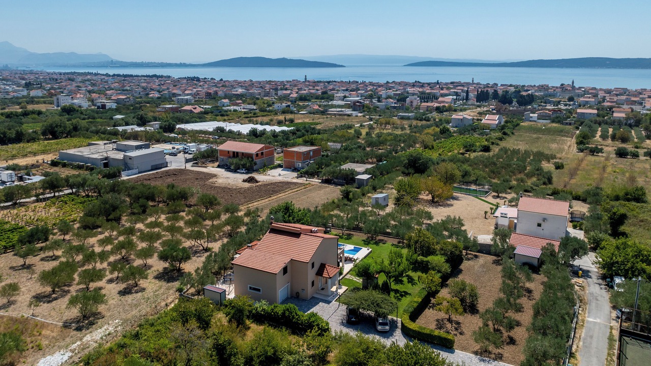 Photo of Outdoor in Rudine