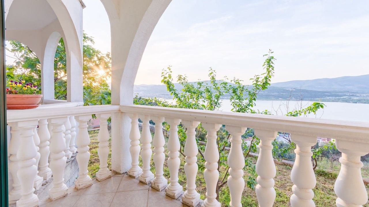 Photo of Patio Balcony in Mastrinka