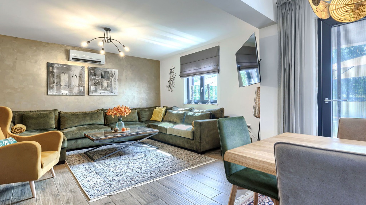 Photo of Livingroom in Topid