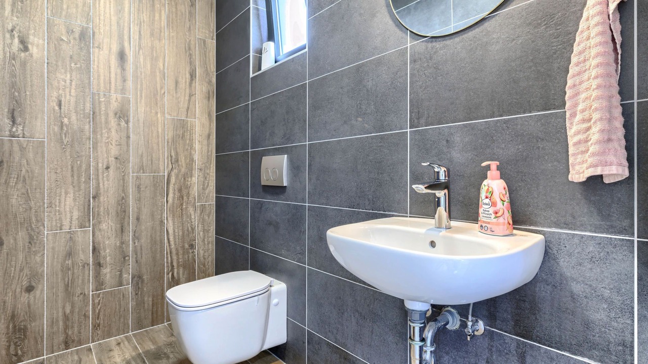 Photo of Bathroom in Topid