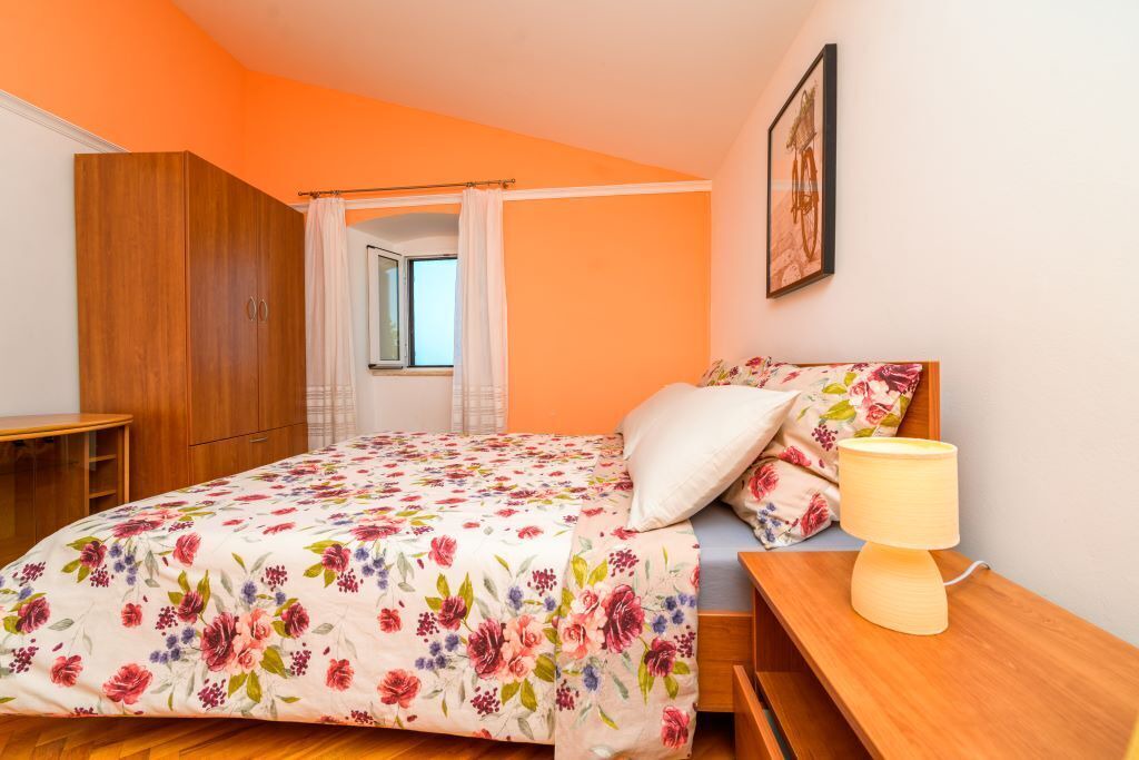 Photo of Bedroom in Ustrine