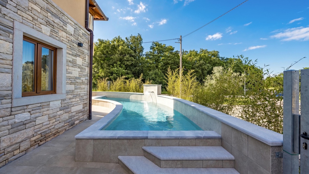 Photo of Outdoor in Belavici