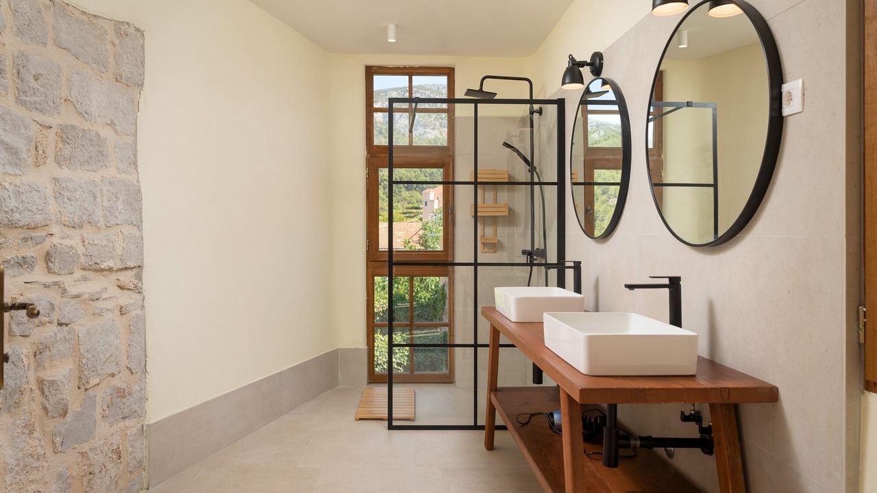 Photo of Bathroom in Pitve