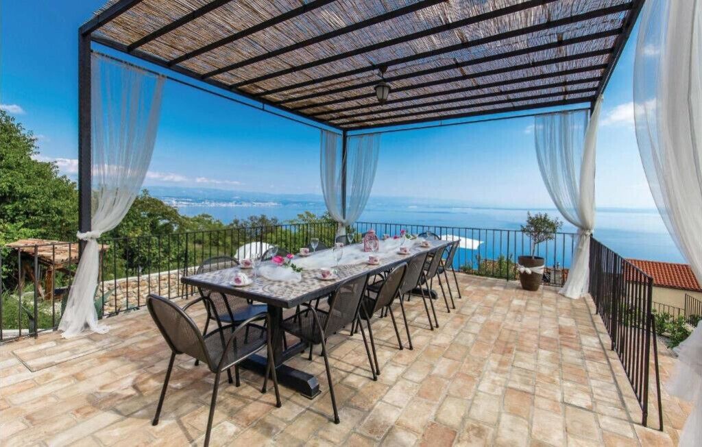 Photo of Outdoor in Obrs