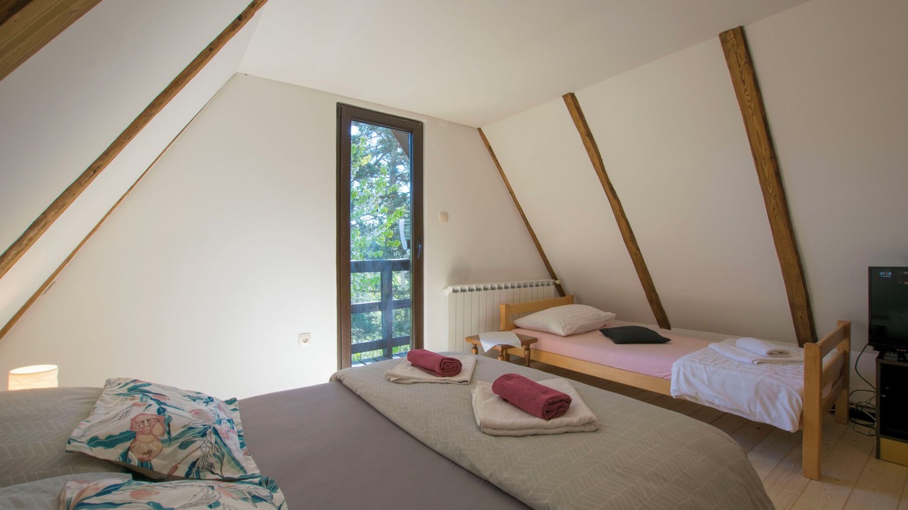 Photo of Bedroom in Lic