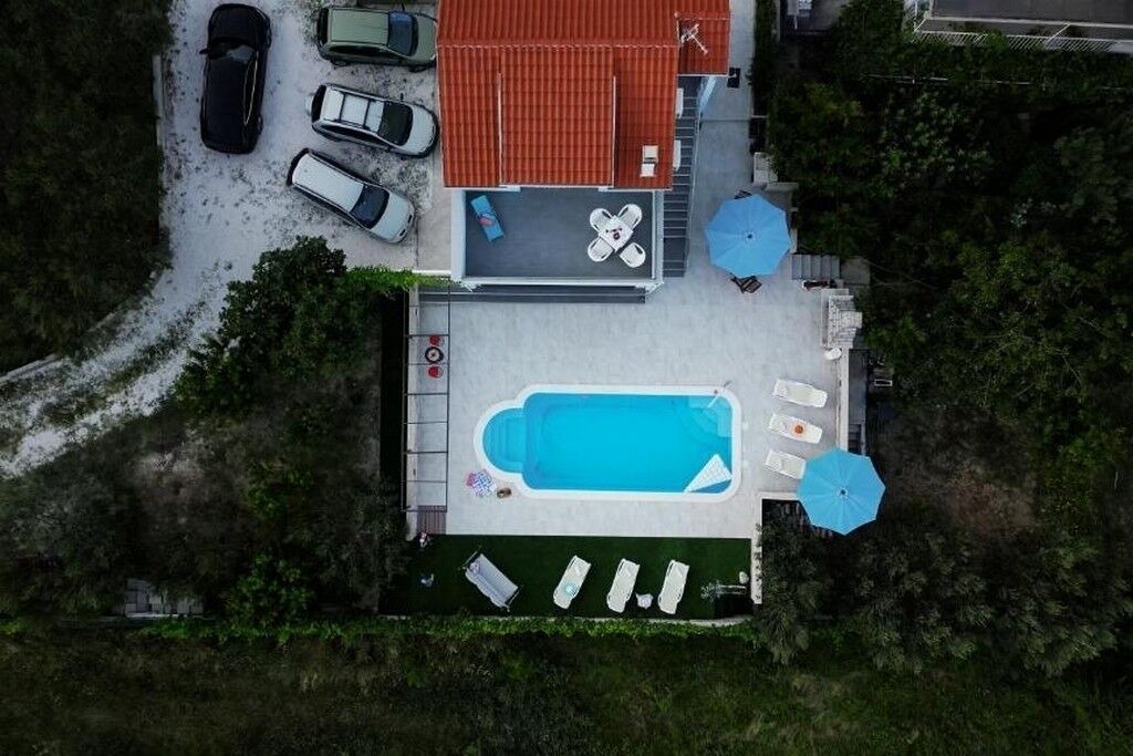 Photo of Outdoor in Rudine