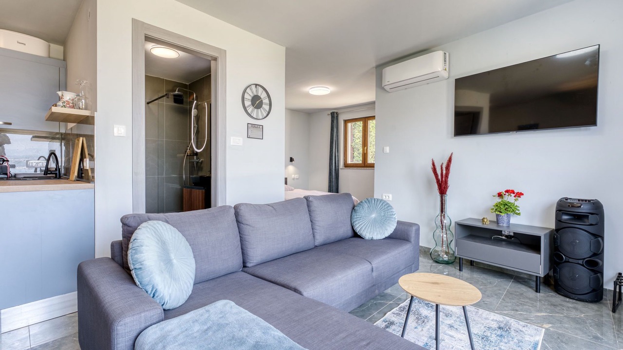 Photo of Livingroom in Icici
