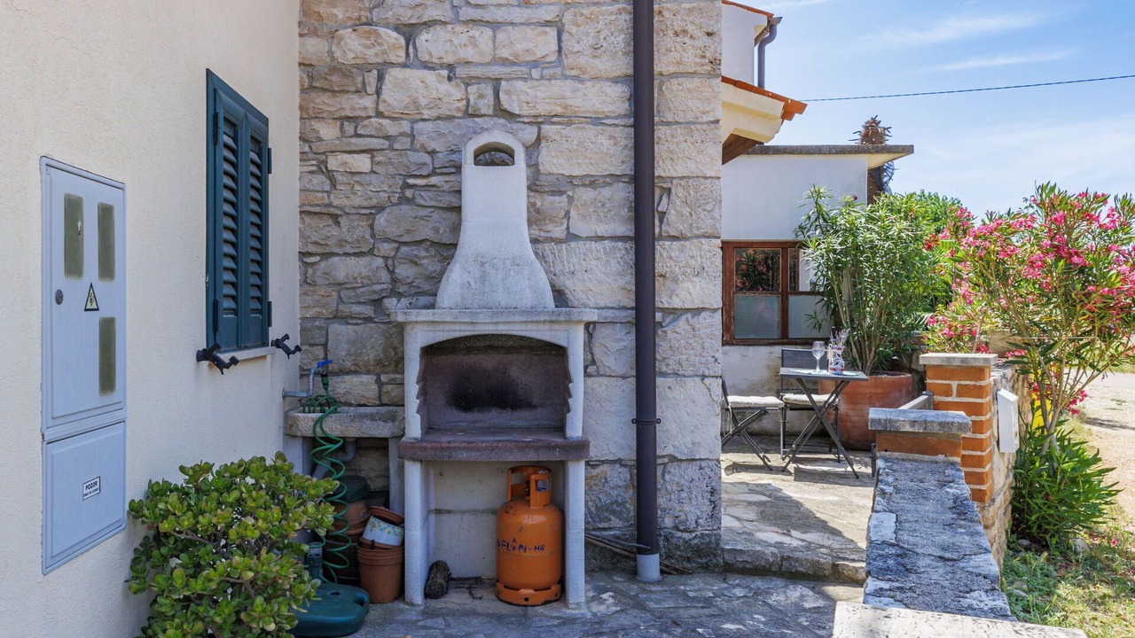 Photo of Others in Vardica