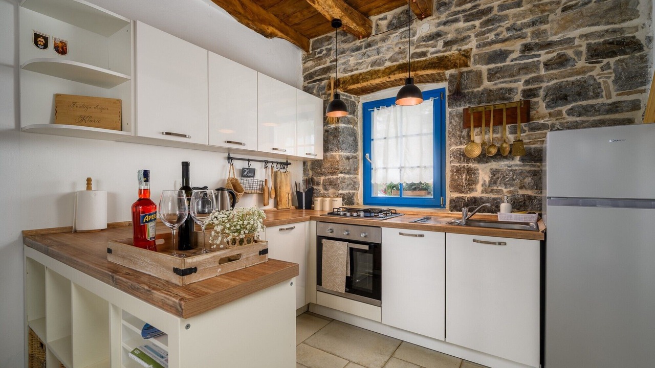 Photo of Kitchen in Municipality of Oprtalj