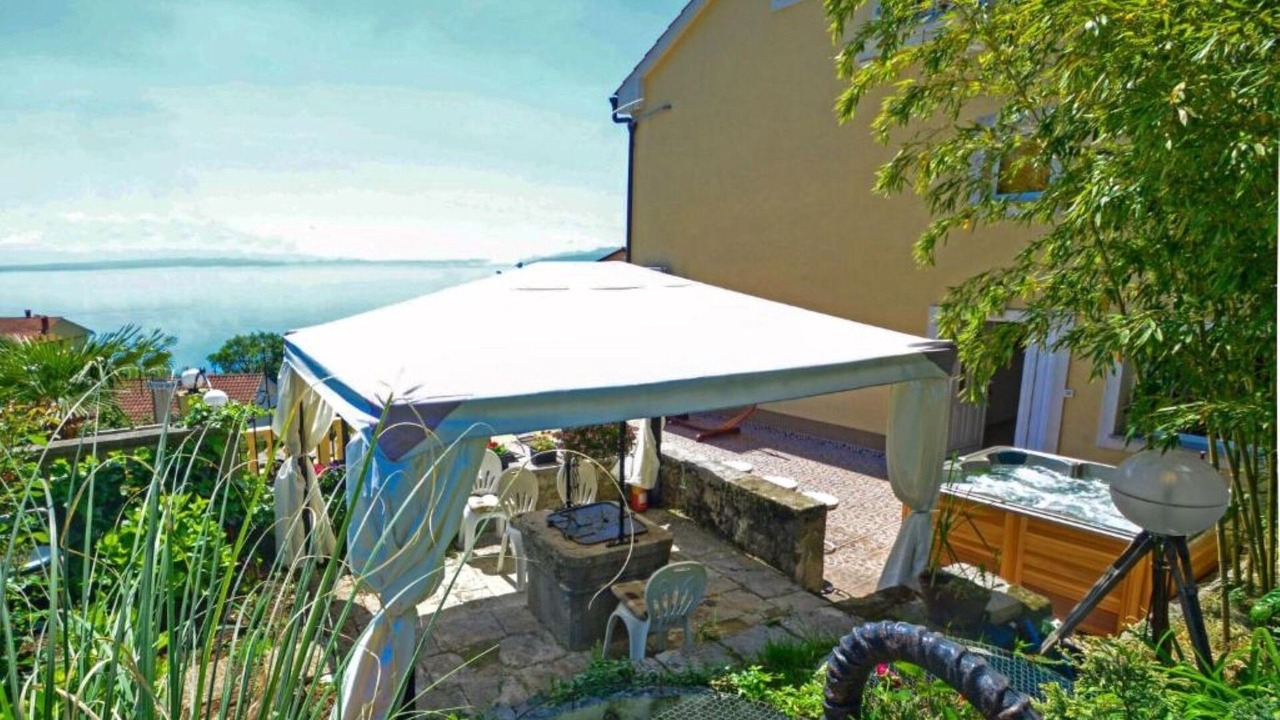 Photo of Patio Balcony in Bregi