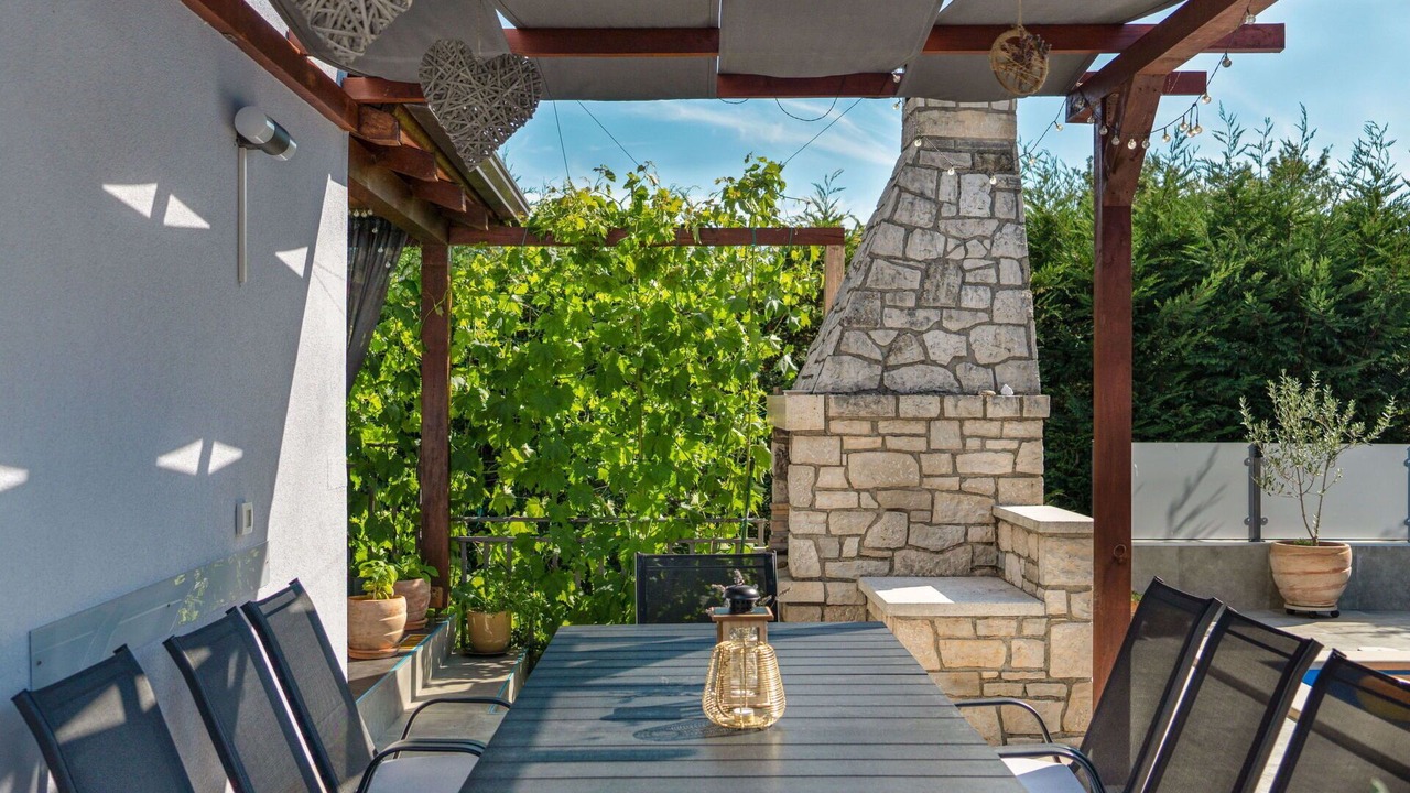 Photo of Outdoor in Radini