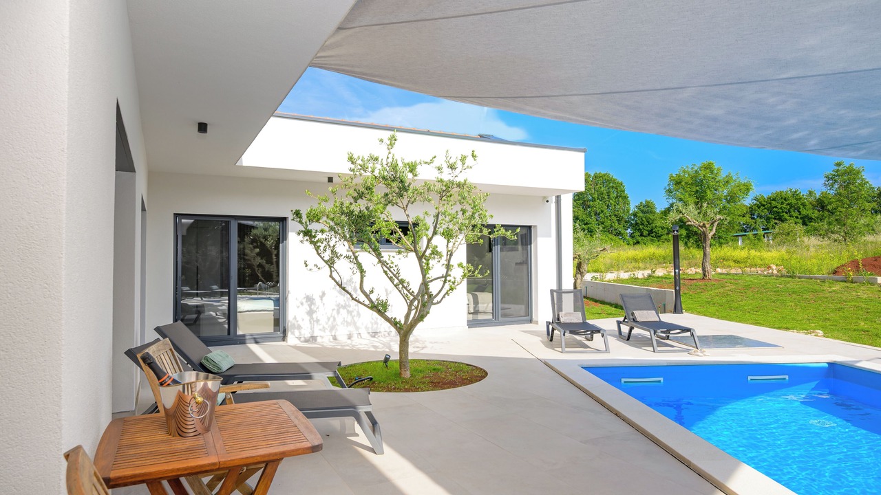 Photo of Outdoor in Matohanci