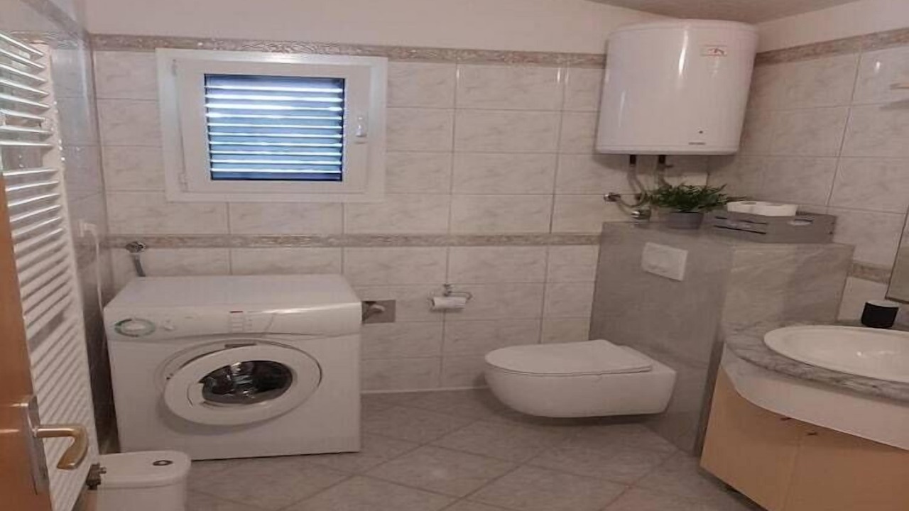Photo of Bathroom in Okrug Donji