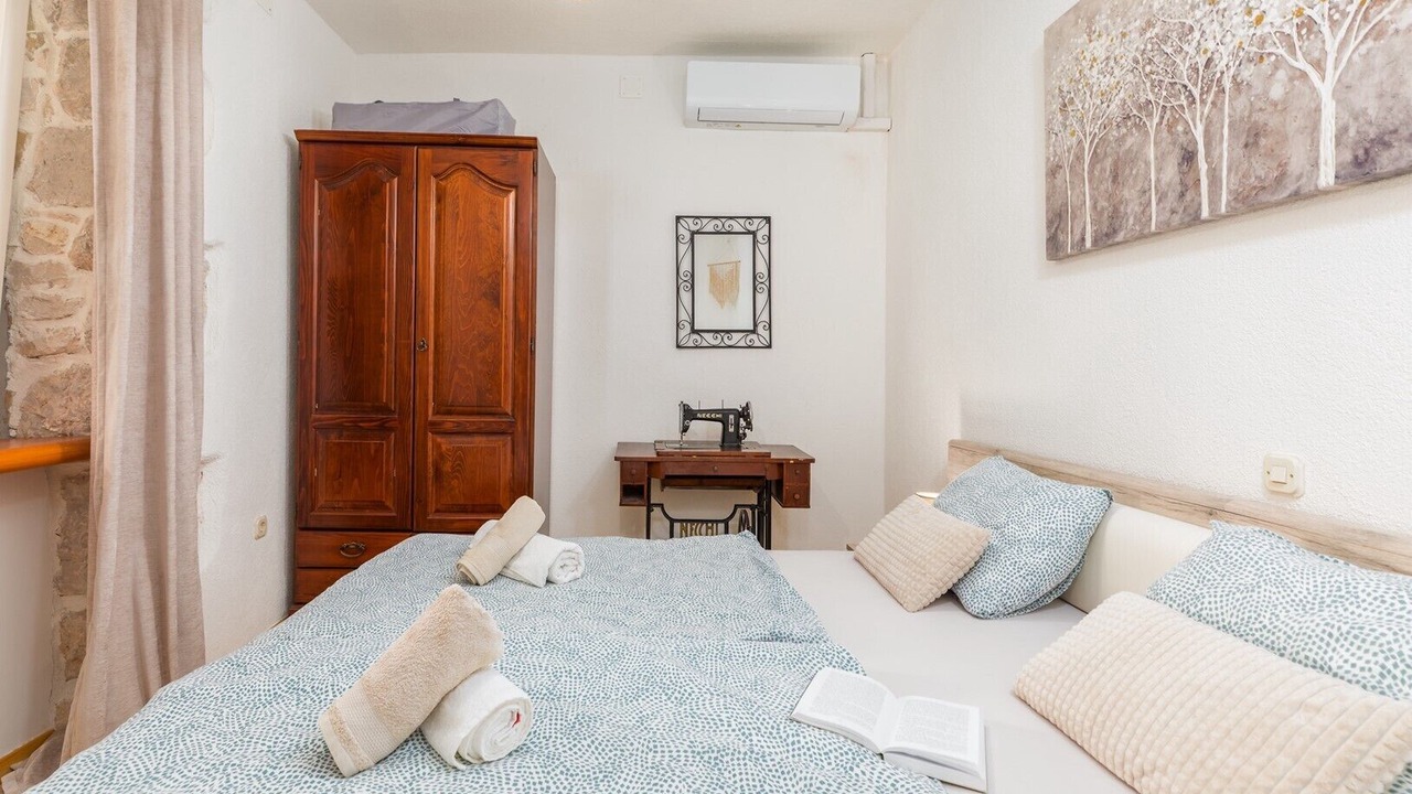 Photo of Bedroom in Kunj