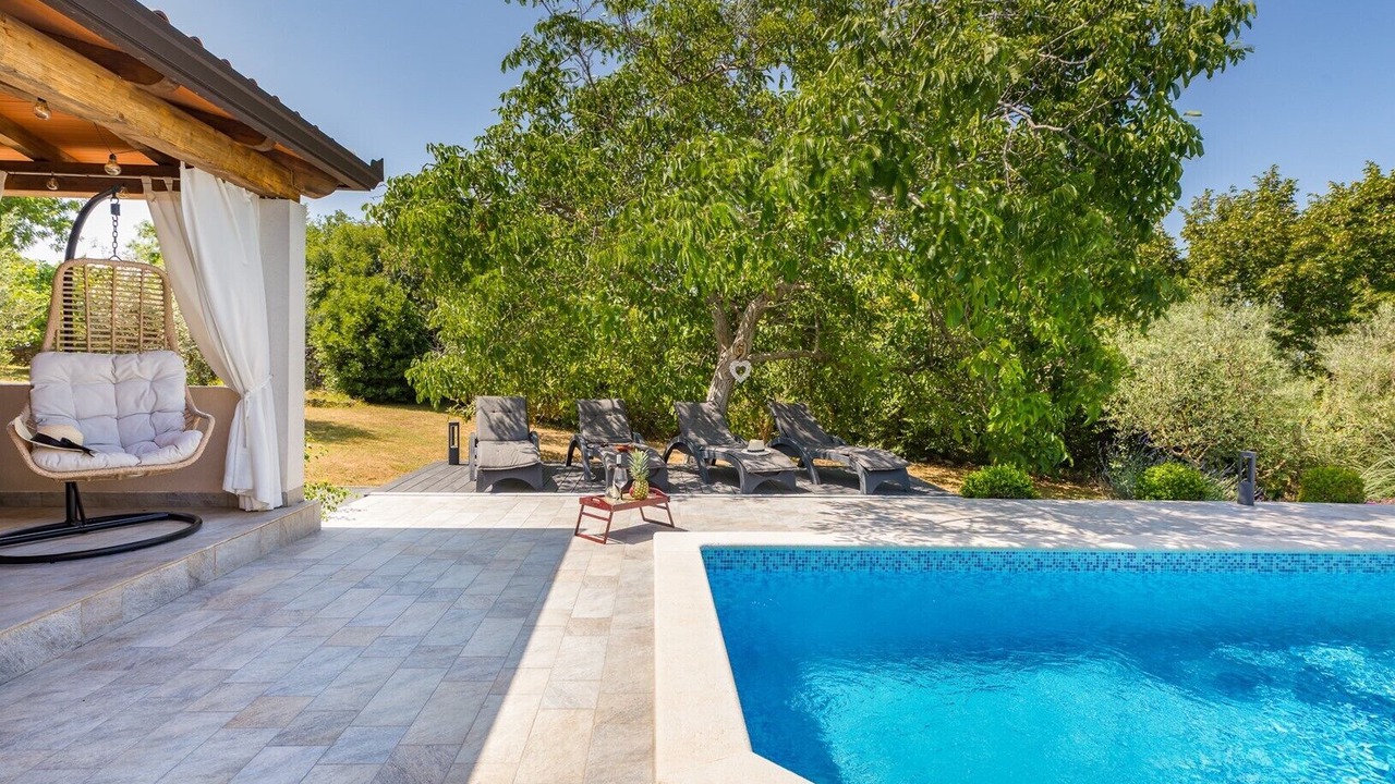 Photo of Outdoor in Kunj