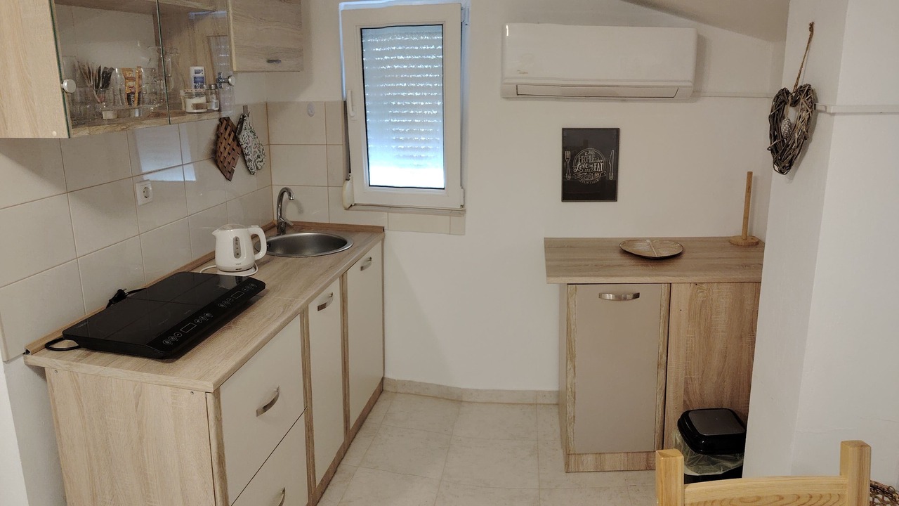 Photo of Kitchen in Molat