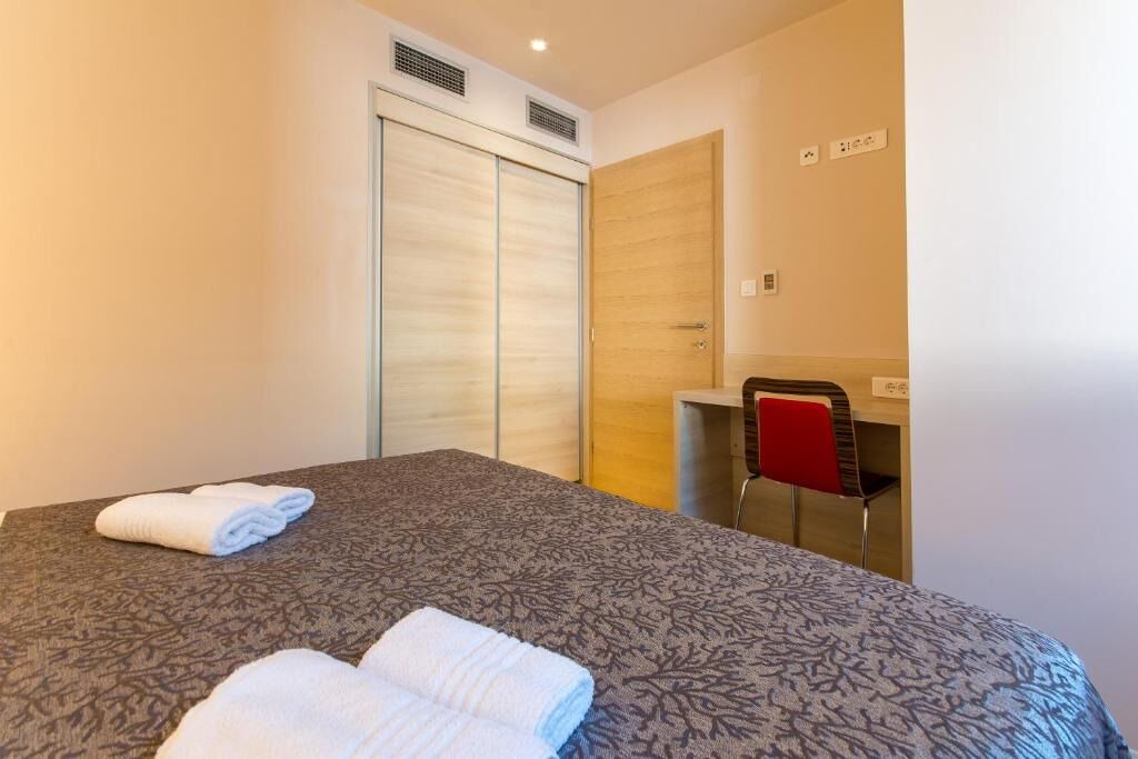 Photo of Bedroom in Molunat