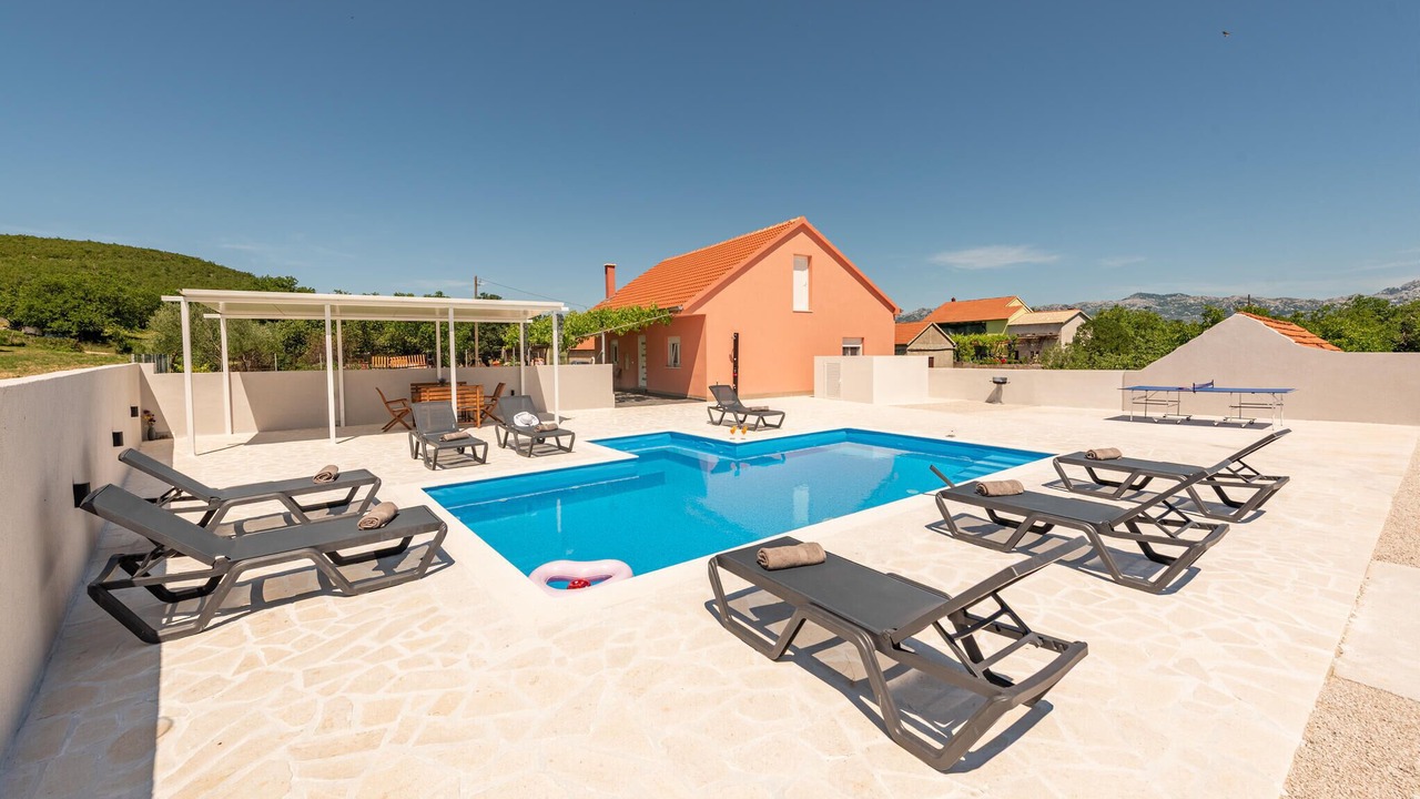Photo of Outdoor in Bilisane