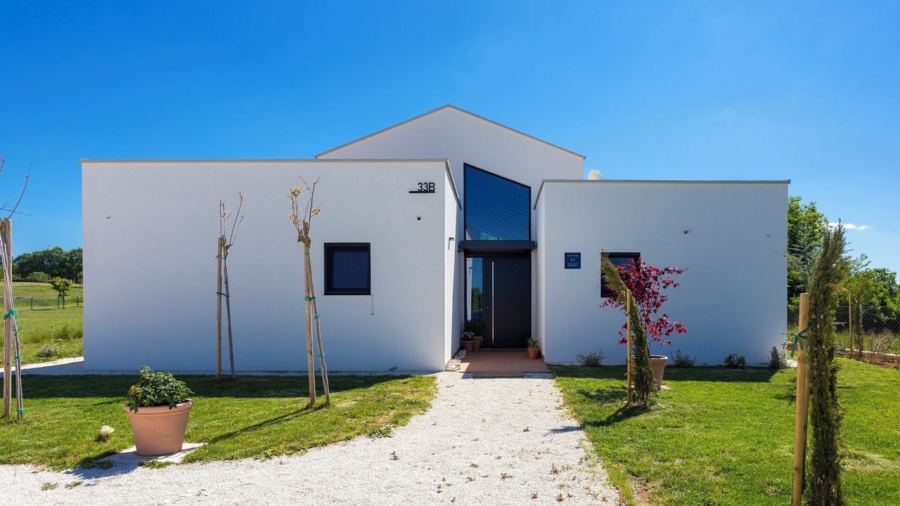 Photo of Outdoor in Cere