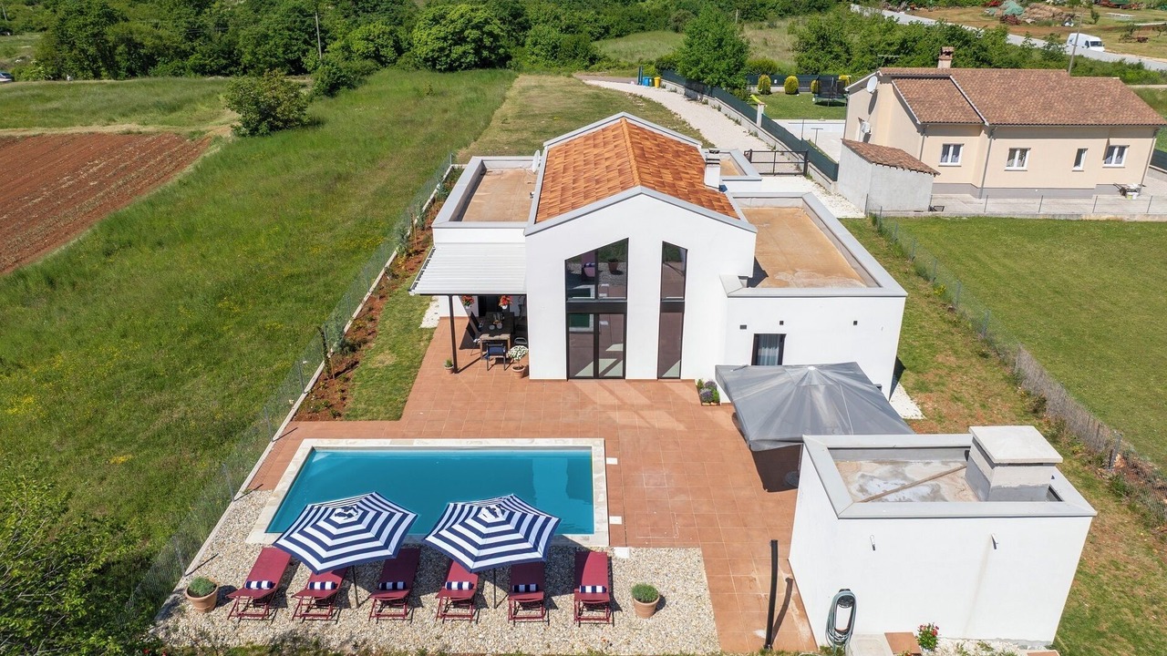 Photo of Outdoor in Cere