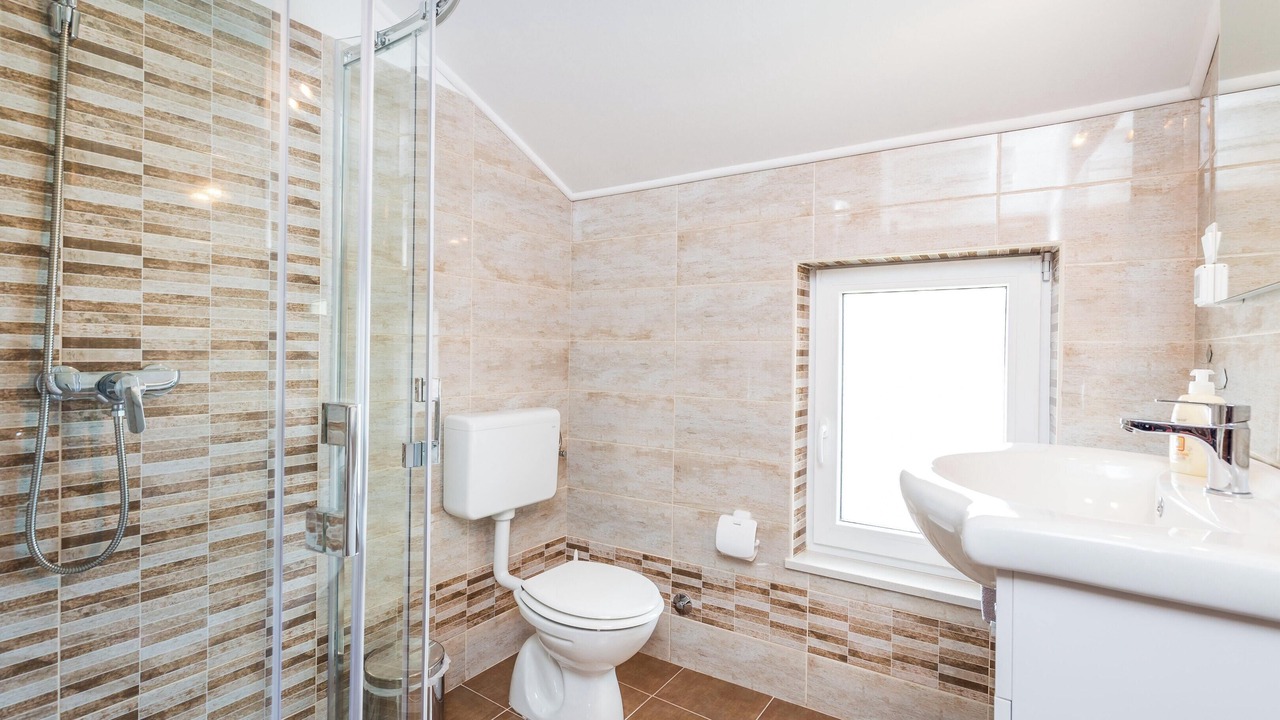 Photo of Bathroom in Bakar