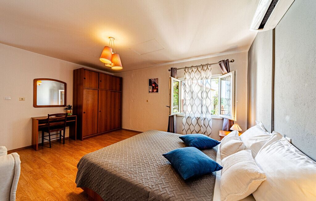 Photo of Others in Oslje